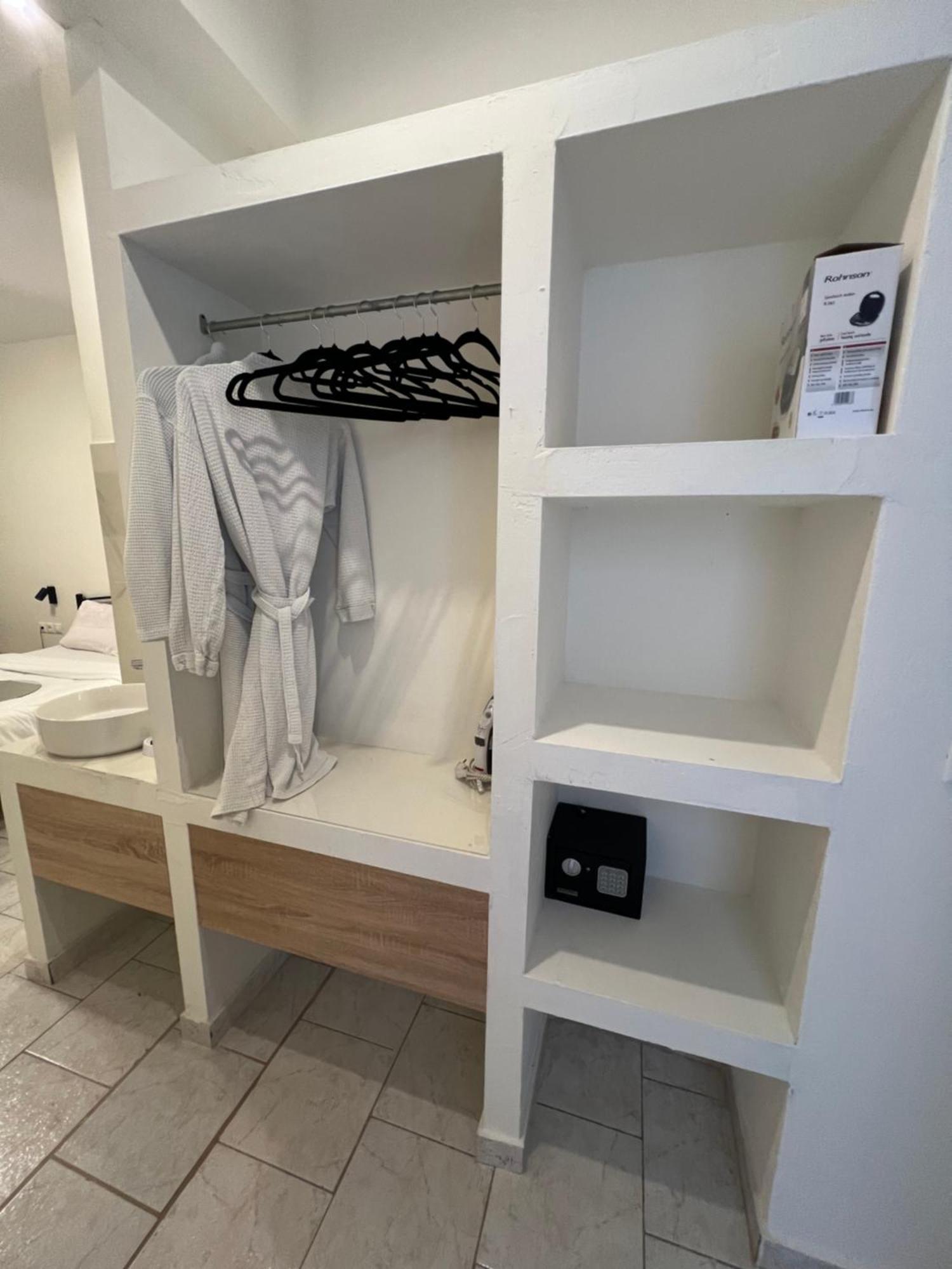 Koukounari Agistri Skála Esterno foto